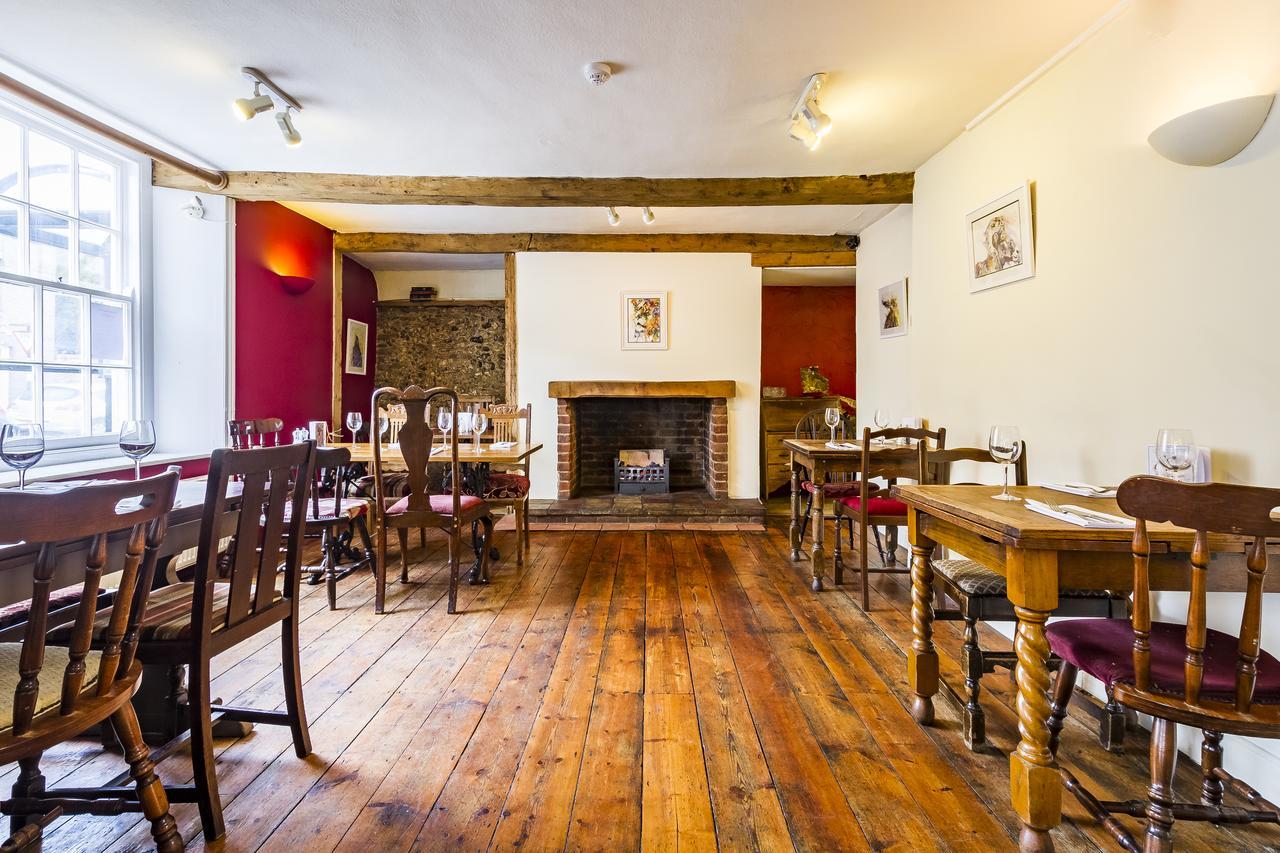 Inn The Castle *